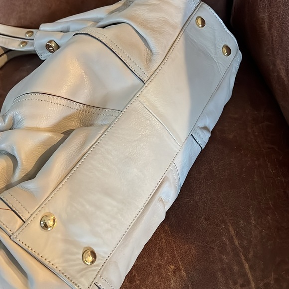 B. Makowsky Italian Full Leather Cream Calf Skin Hand Bag 10 Pockets - Picture 10 of 13